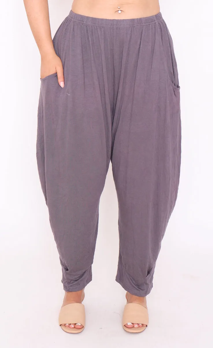 7718 Loose fitting pants