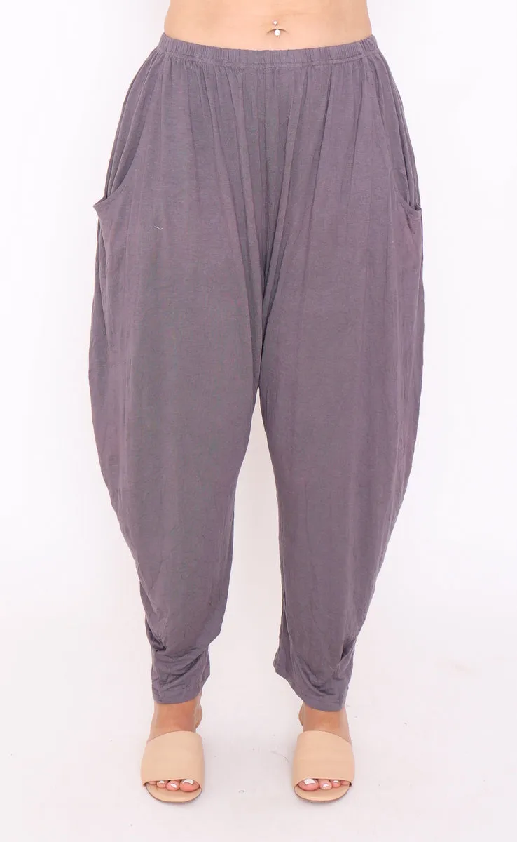 7718 Loose fitting pants