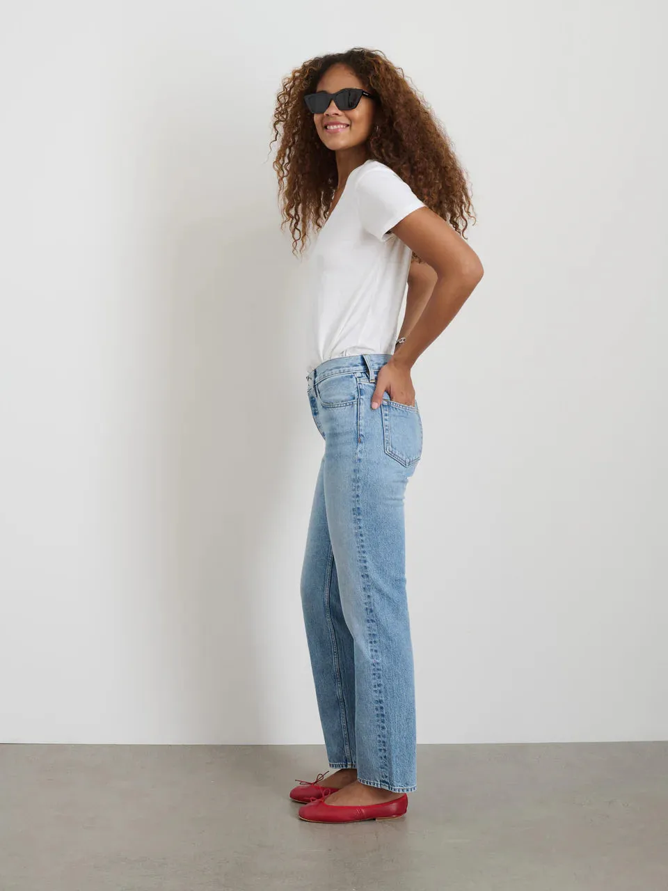 Alex Mill - Elliott V-Neck Tee in Broken Cotton (White)