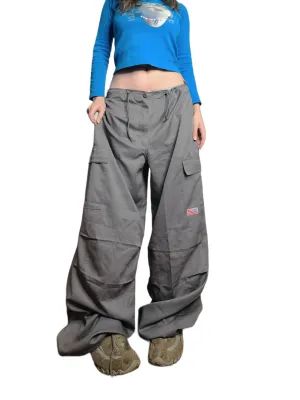 Cargo parachute gris