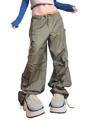 Cargo parachute kaki