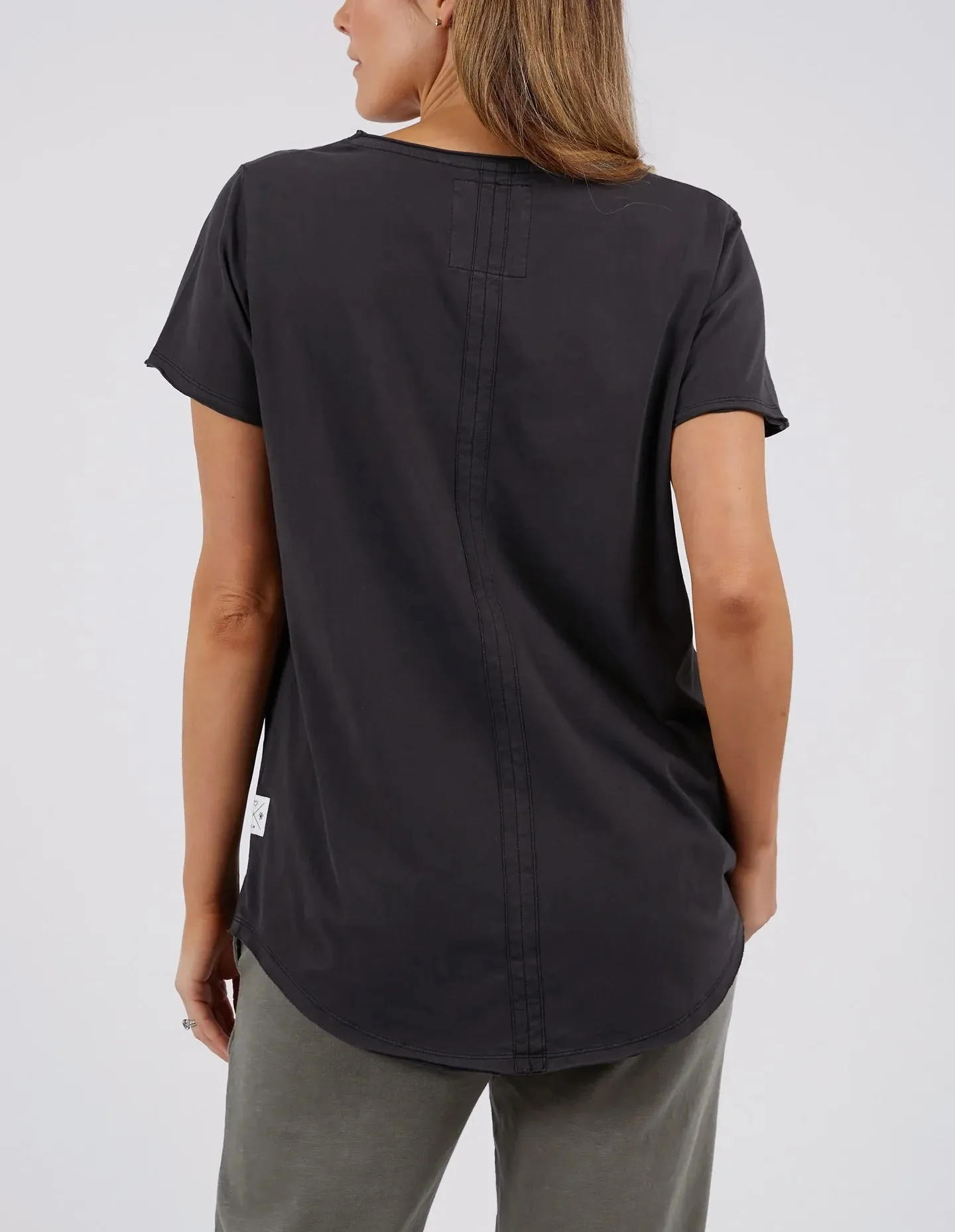 Fundamental Vee Tee / Washed Blk