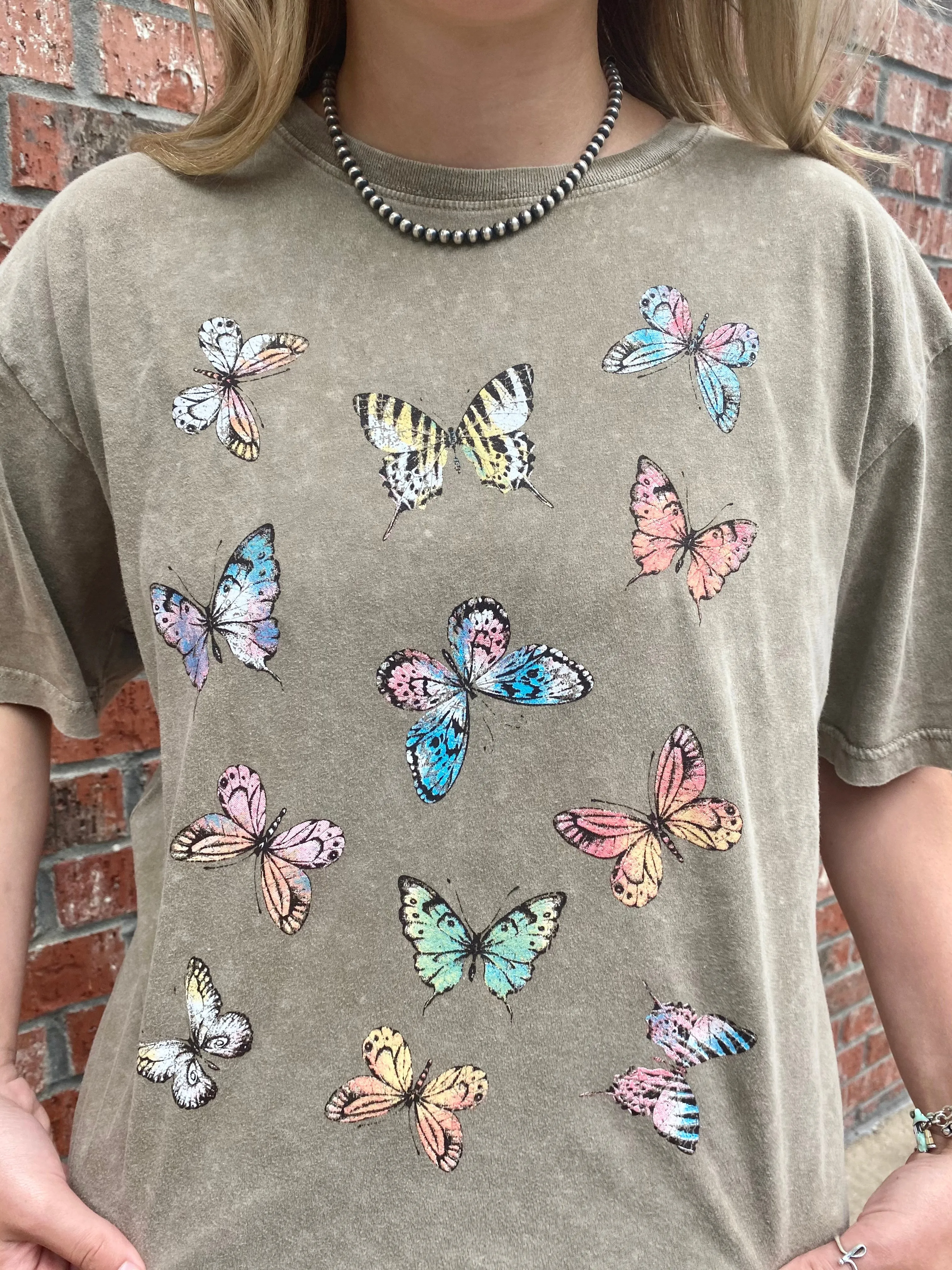 Give Me Butterflies Tee: Mocha