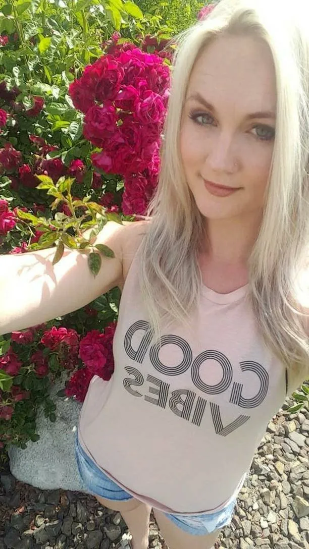 Good Vibes - Muscle Tank