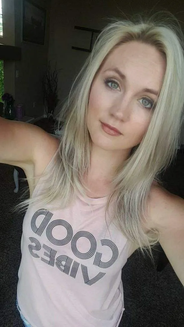Good Vibes - Muscle Tank