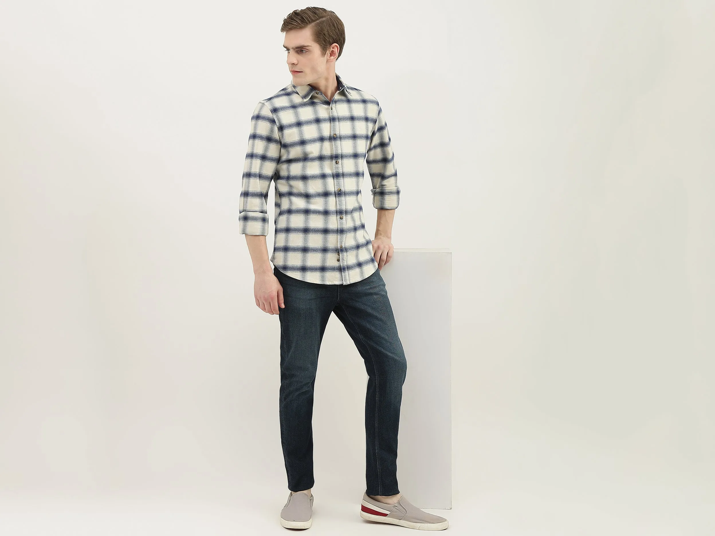 Men Checked Spread Collar Shirt