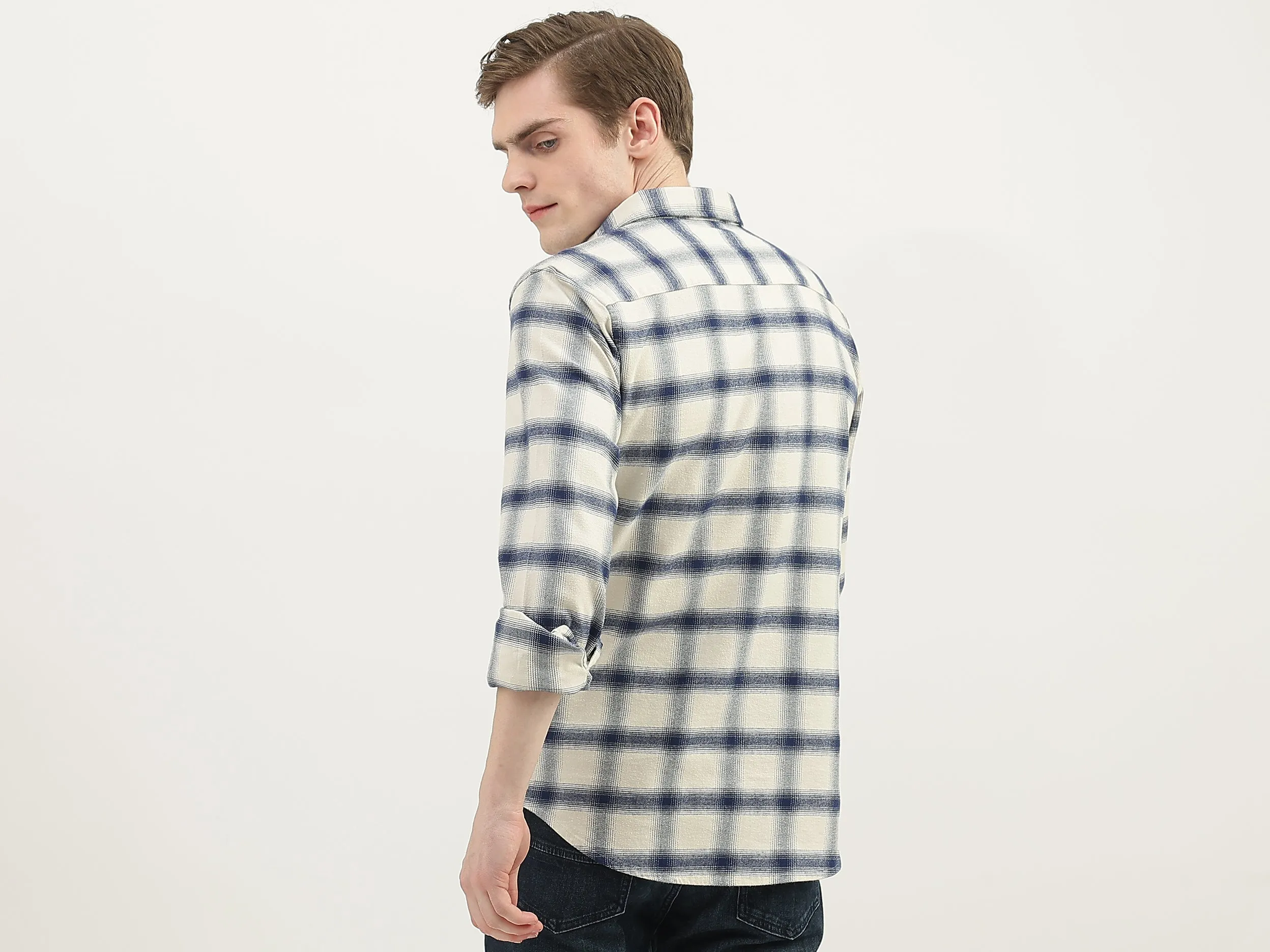 Men Checked Spread Collar Shirt