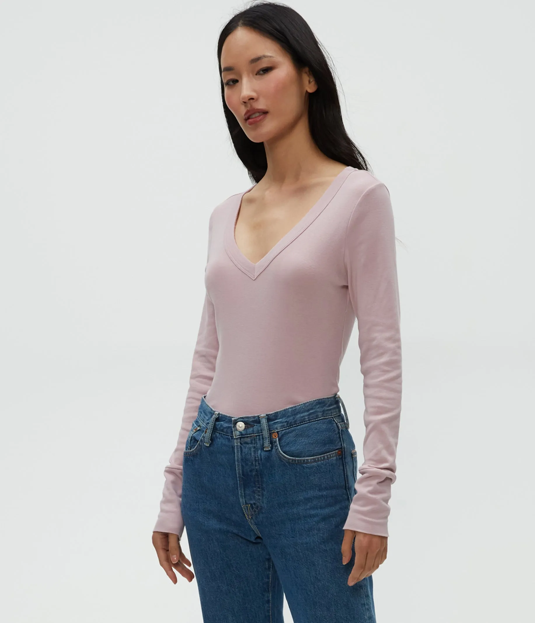 Molly V-Neck Tee