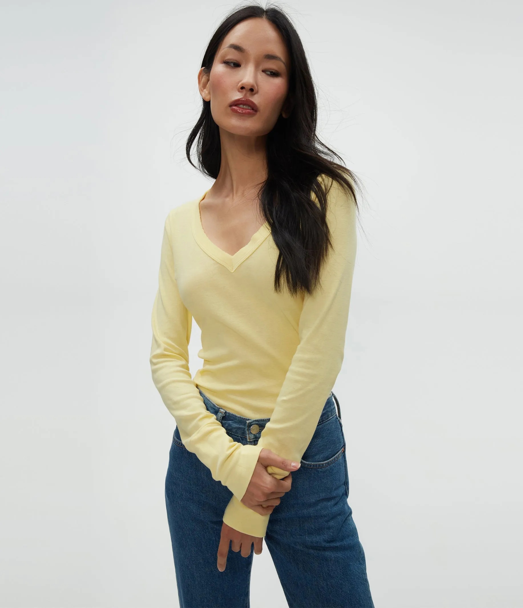 Molly V-Neck Tee