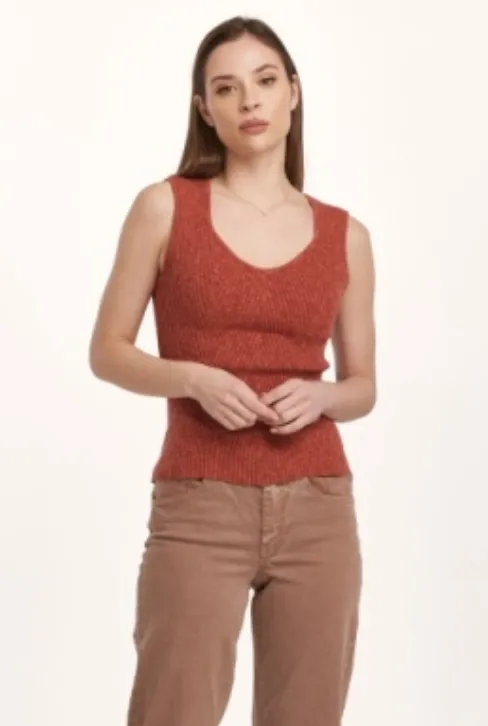 Neomi Top DKN2089