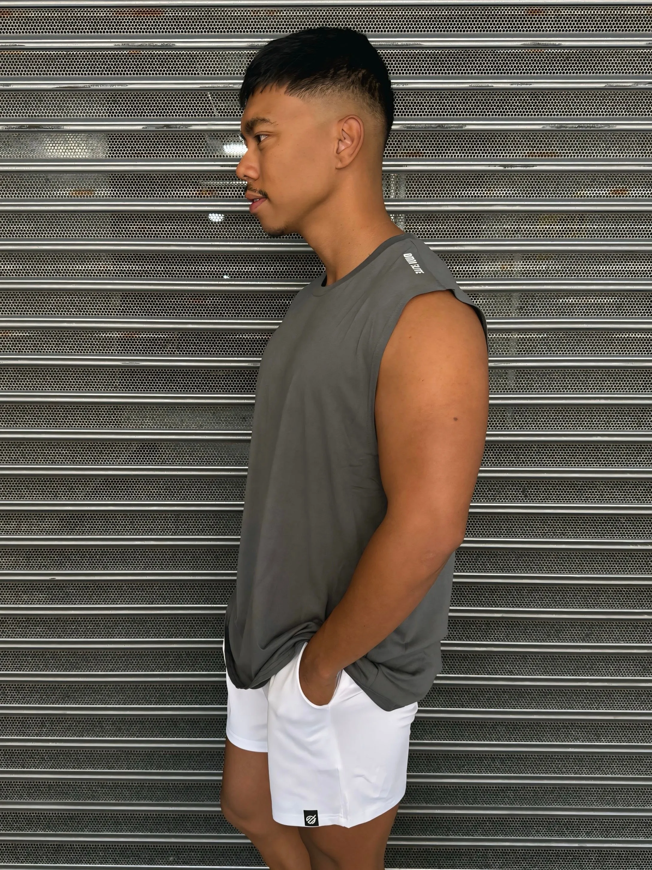 RC MUSCLE TANK in Grey