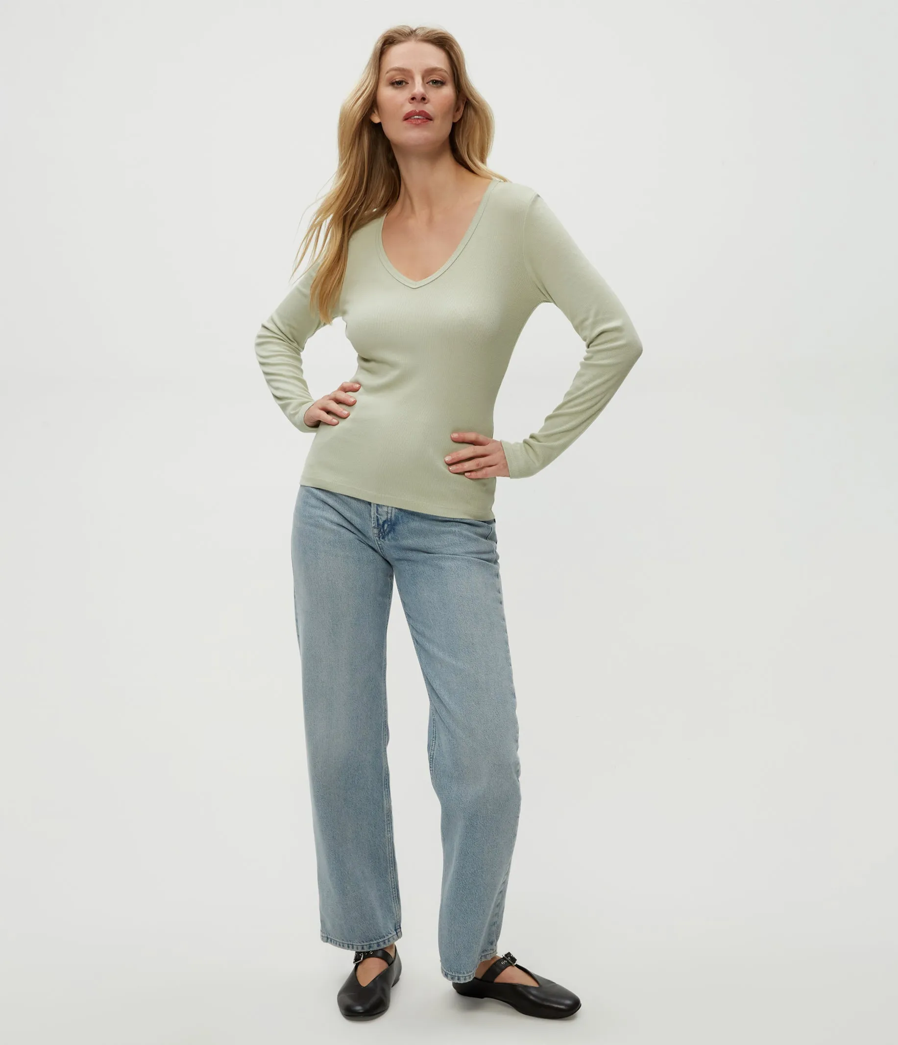 Remi V-Neck Tee