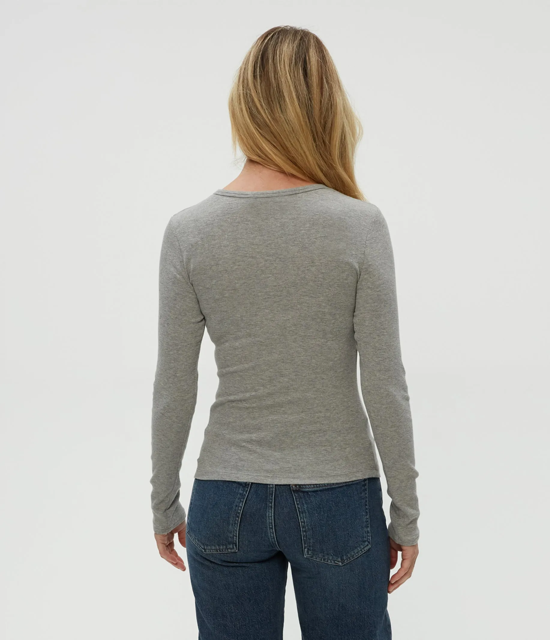 Remi V-Neck Tee