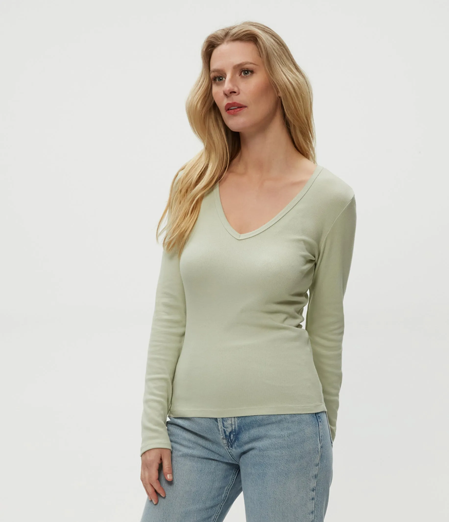 Remi V-Neck Tee