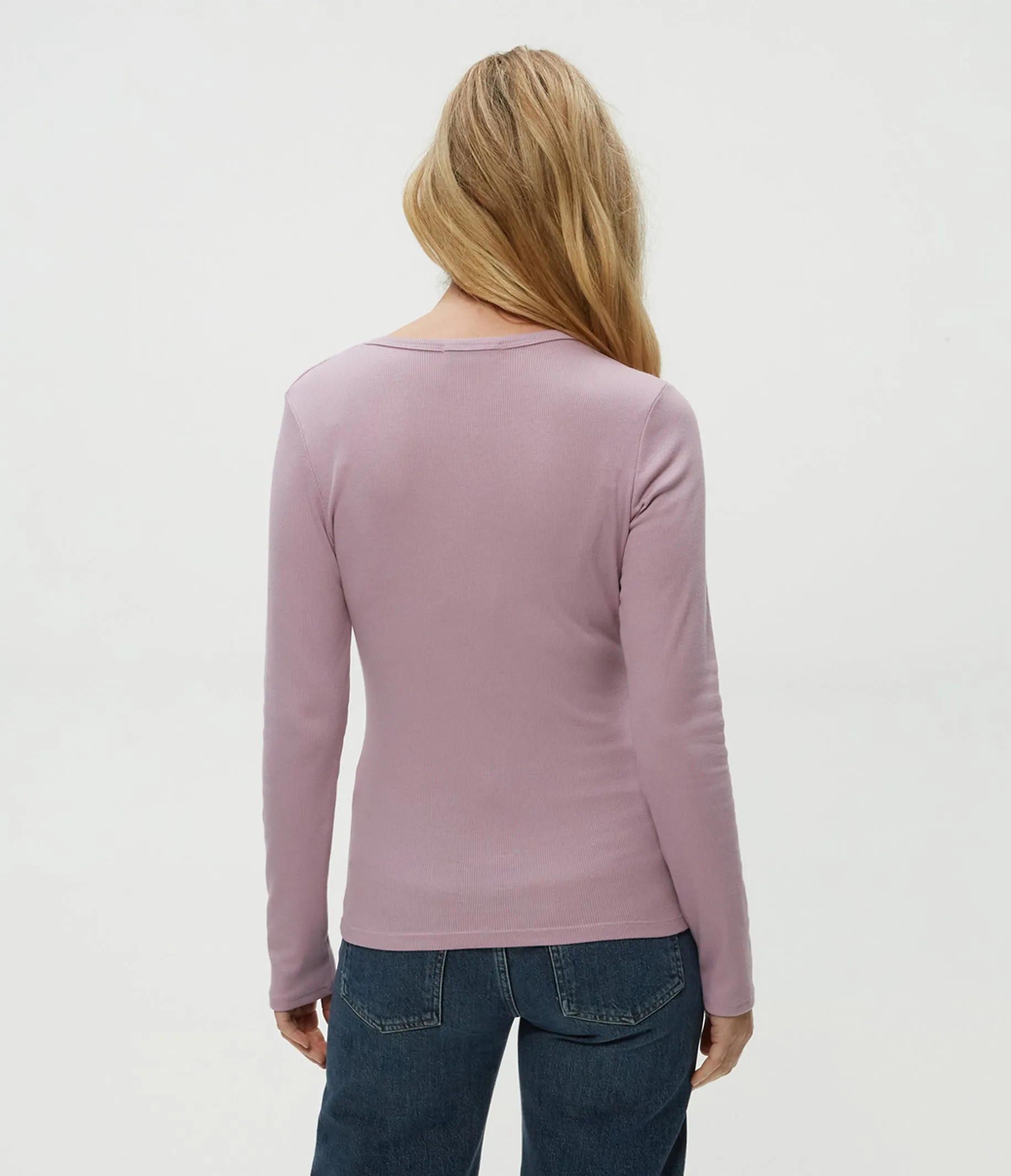 Remi V-Neck Tee