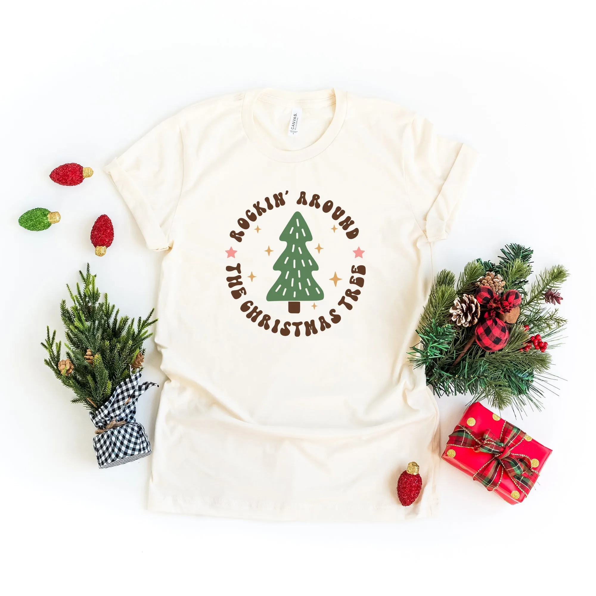 Retro Rockin' Around Tree | Short Sleeve Crew Neck