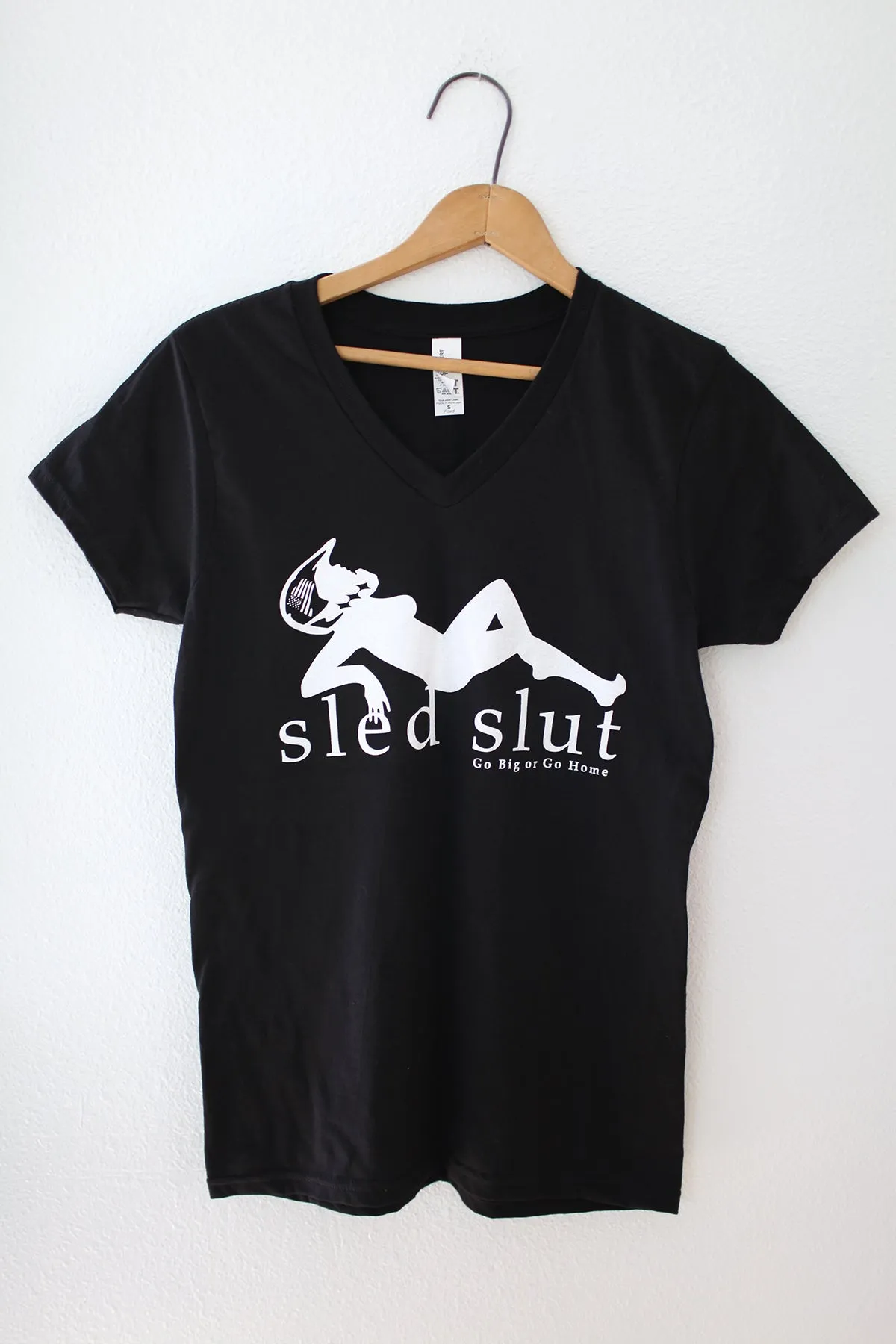 short sleeved v-neck tee