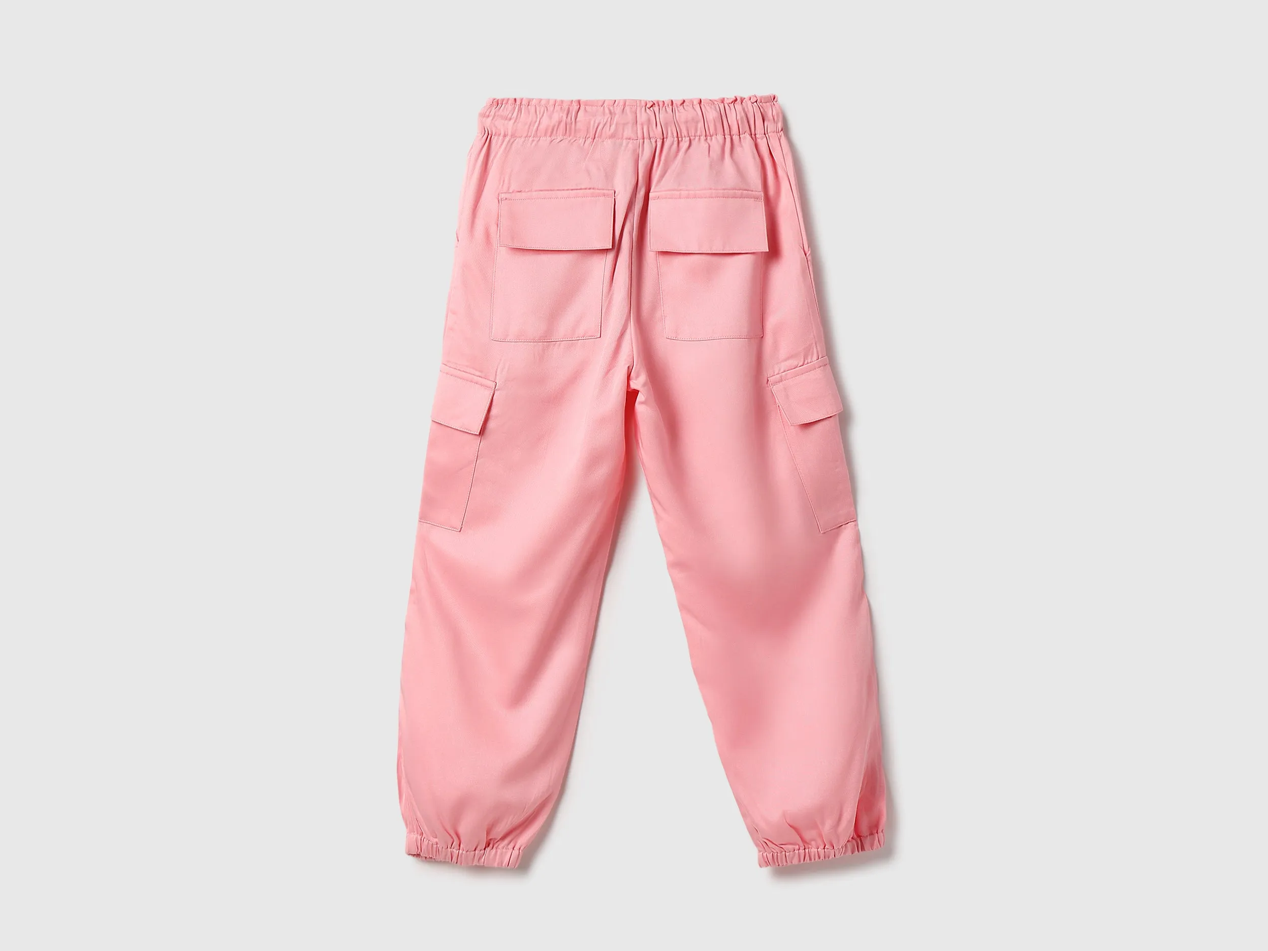 Solid Regular Fit Cargo Pants