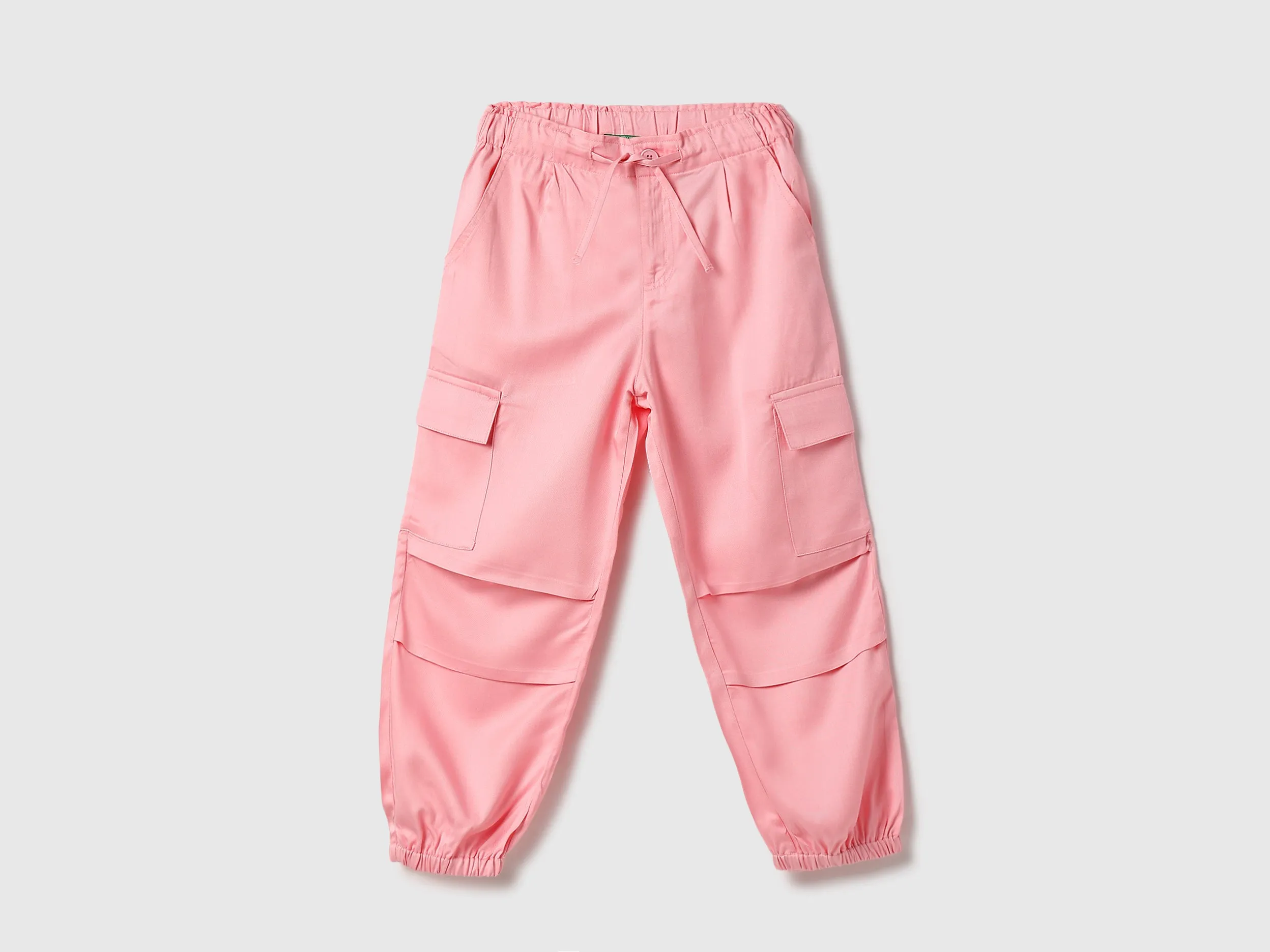 Solid Regular Fit Cargo Pants