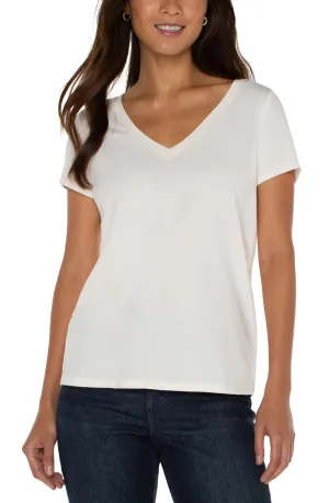 V-neck Slimfit Tee