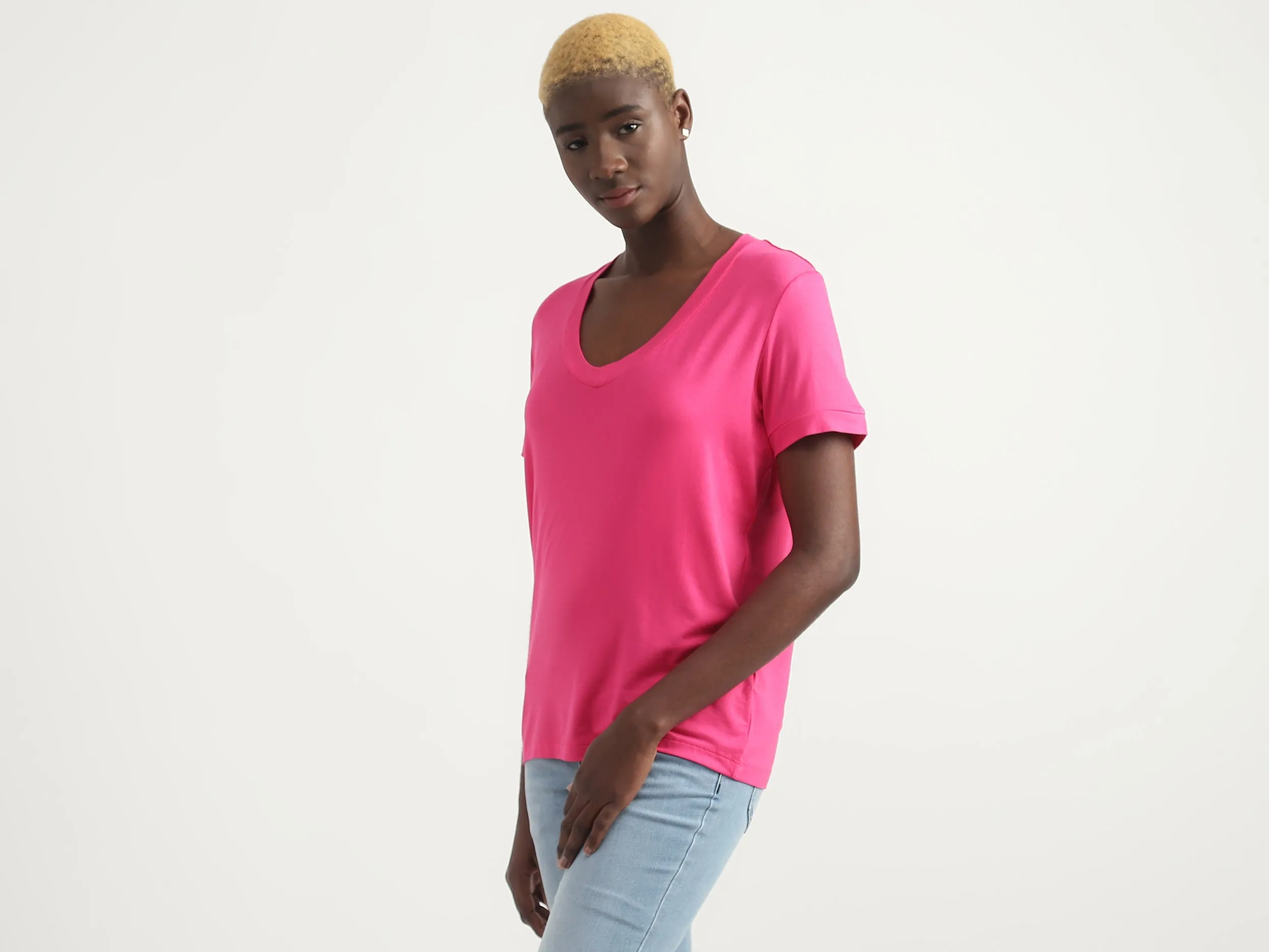 Viscose Blend Solid V-Neck Women T-shirts